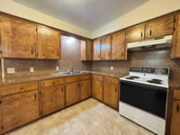 1505 N. Henry, Cuero, TX 77954