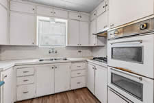 214 McCullough, Cuero, TX 77954