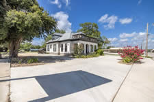 234 E. Main St., Yorktown, TX 78164