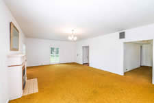339 W Fifth St., Yorktown, TX 78164