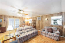 94 Crestview Rd., Yorktown, TX 78164